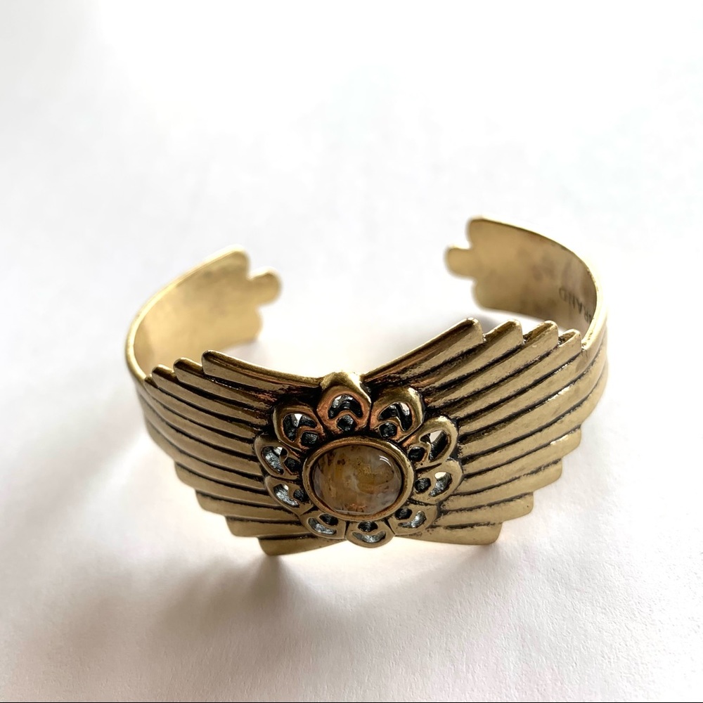 Lucky Brand • Gold Tone Metal Cuff
